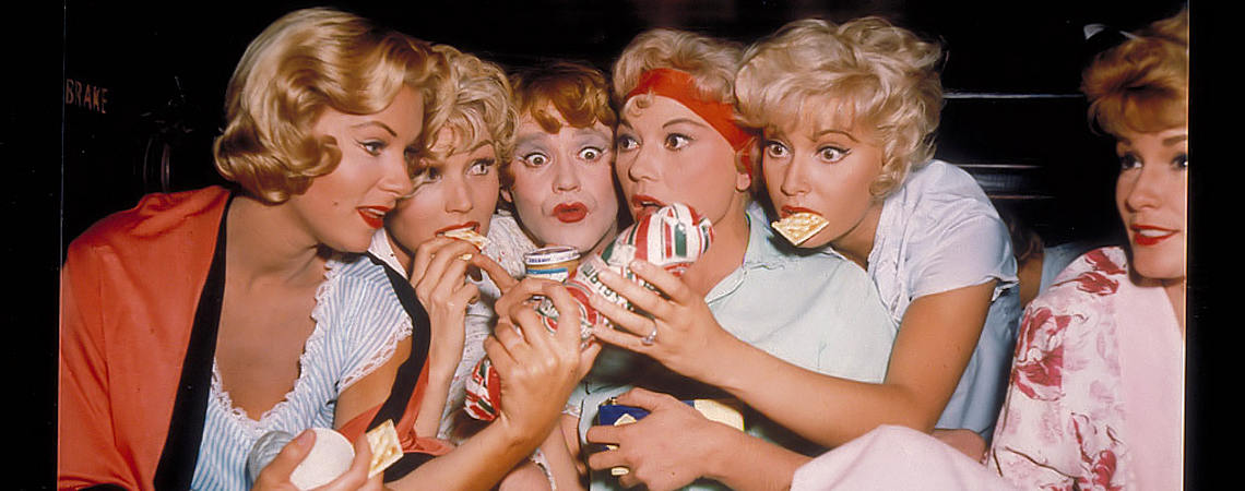 Jack Lemmon, Marian Collier, Barbara Drew, Grace Lee Whitney, Beverly Wills | "Some Like It Hot" (1959) *